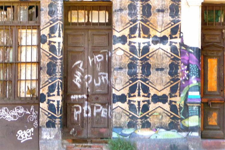VALPARAISO, CHILE / GRAFITTI WALL