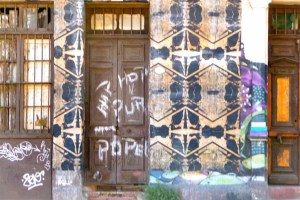 VALPARAISO, CHILE / GRAFITTI WALL