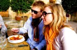 SAN GIMIGNANO, ITALY / LUNCH TIME IN THE PIAZZA
