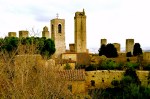 SAN GIMIGNANO, ITALY / TOWERS ABOVE TUSCANY